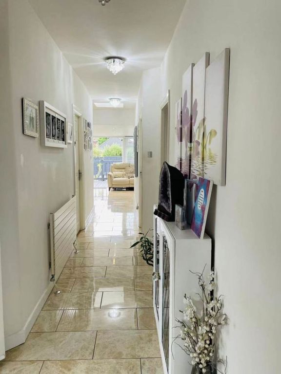 Property photo 3 of 7 Photo 3