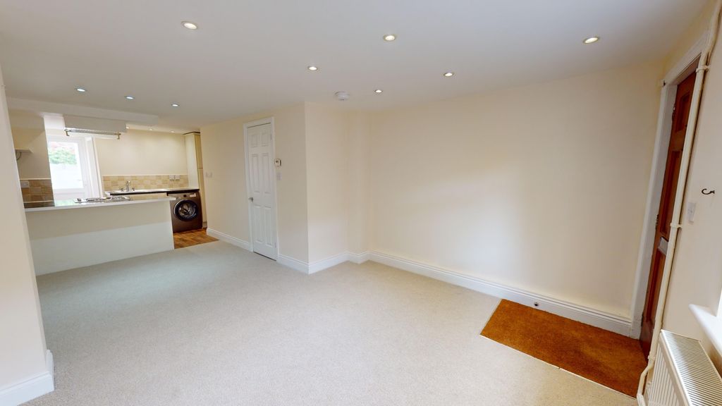 Property photo 2 of 17 Whitehart-08162024_120043