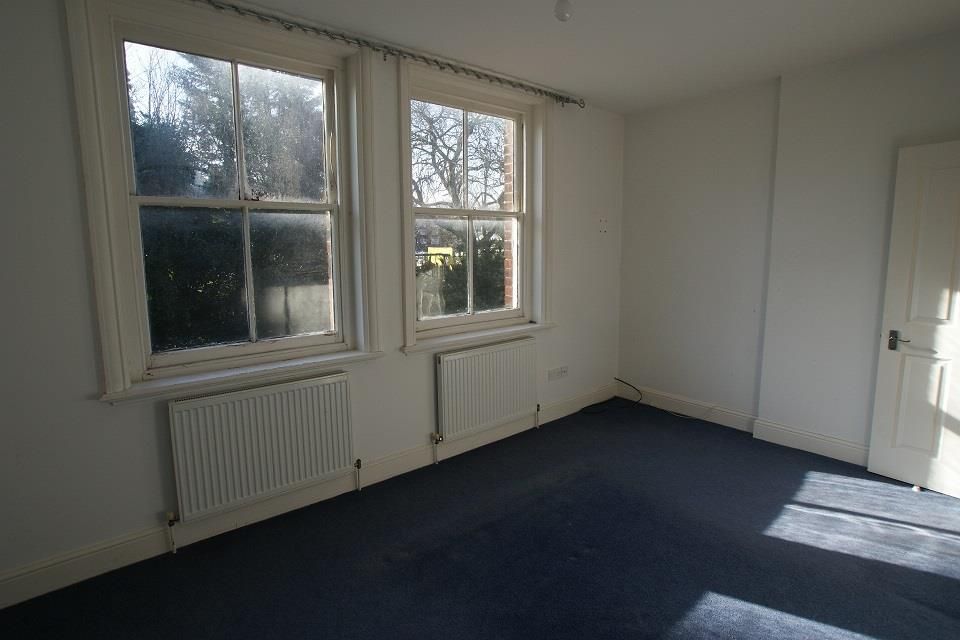 Property photo 2 of 9 Bedroom (3).Jpg