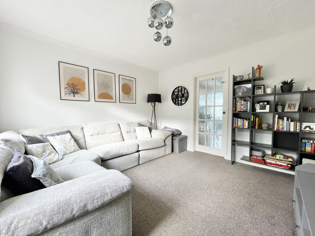 Property photo 2 of 19 Photo 1