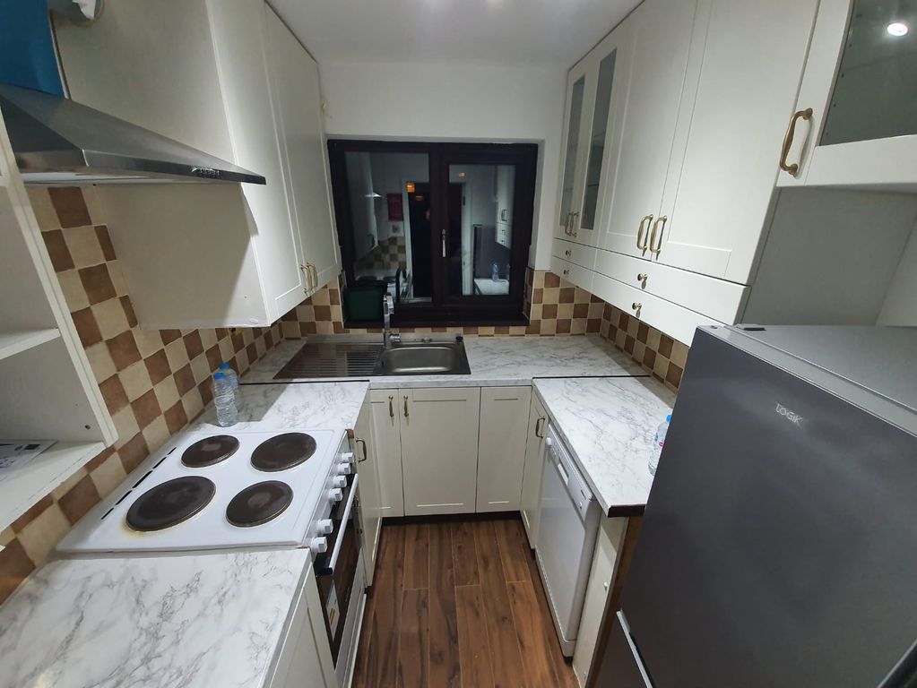 Property photo 3 of 13 Photo 3