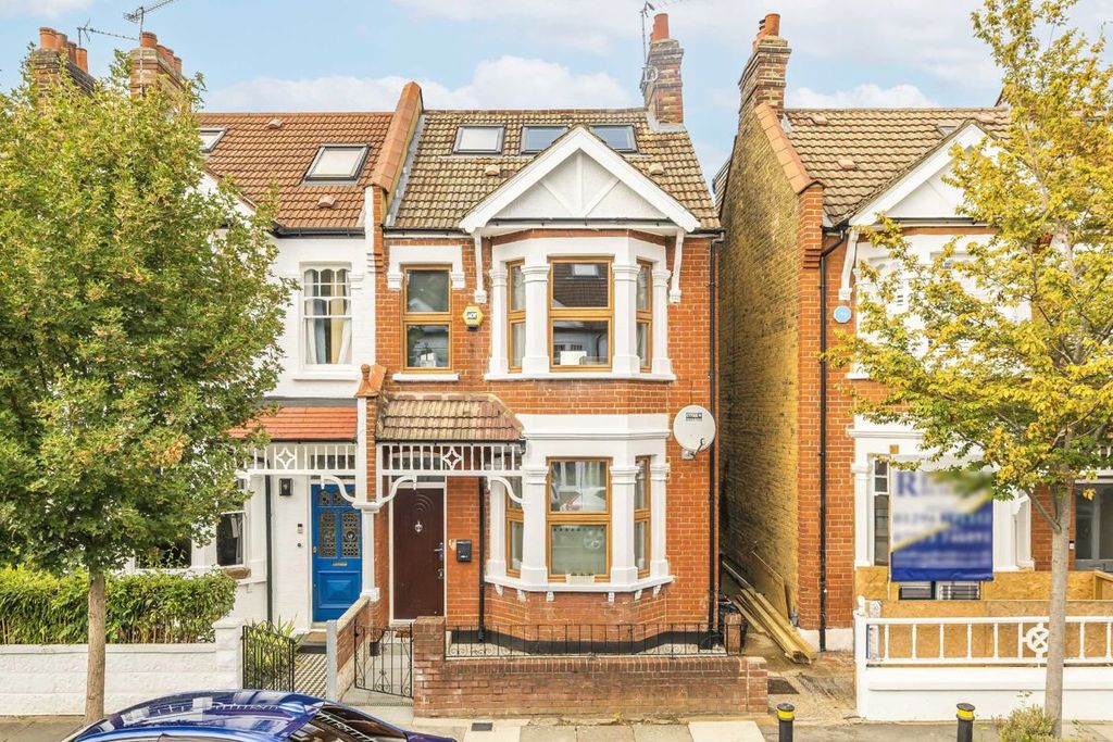 Property photo 1 of 11