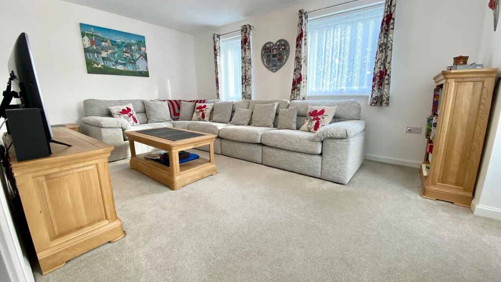 Property photo 2 of 14 10.Jpg