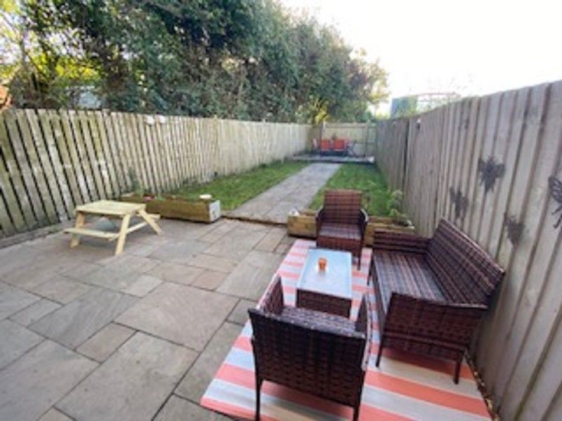 Property photo 2 of 21 Note.