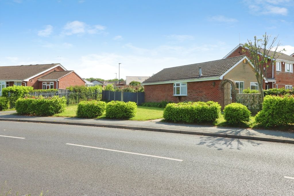 Property photo 1 of 24 Pbox-Img.Jpg
