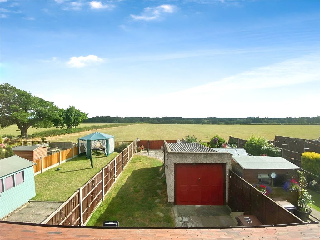 Property photo 2 of 10 Garden And View