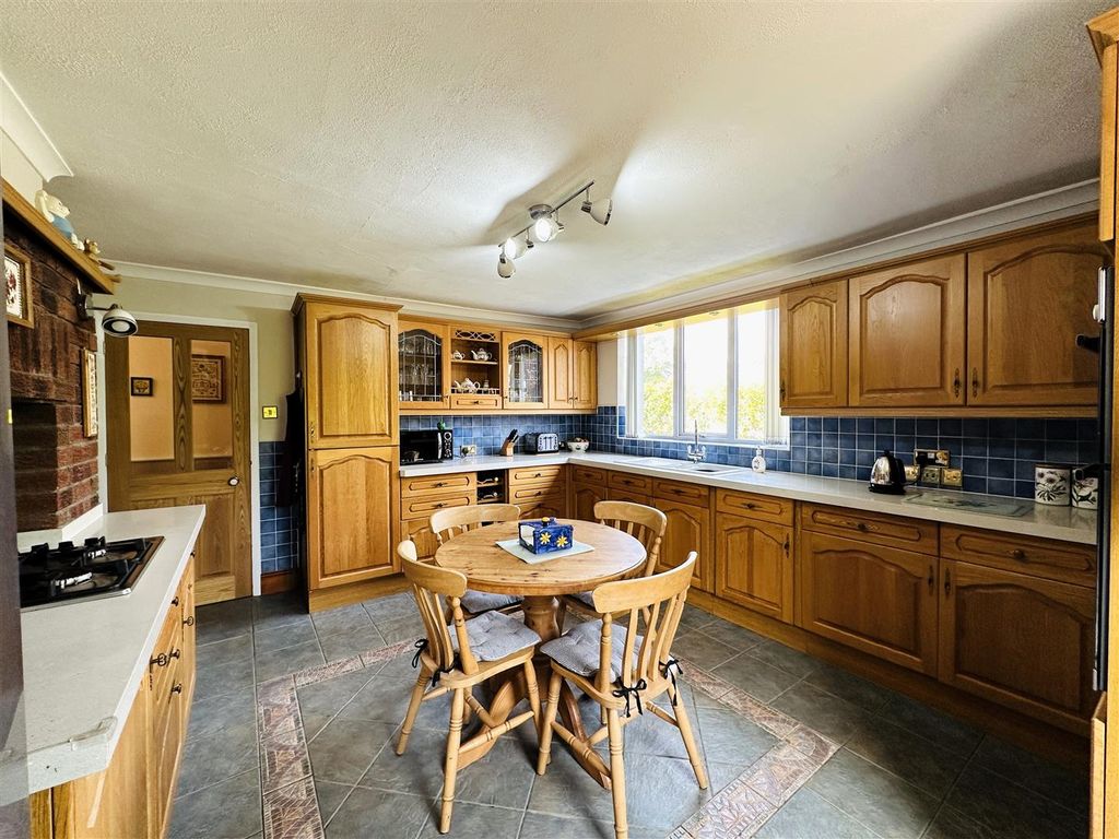 Property photo 2 of 36 Kitchen