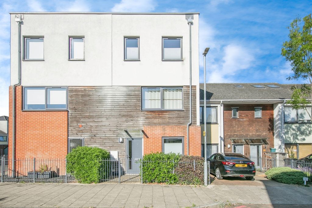 Property photo 1 of 21