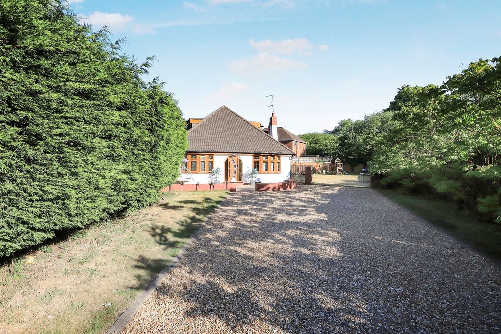 Property photo 1 of 16