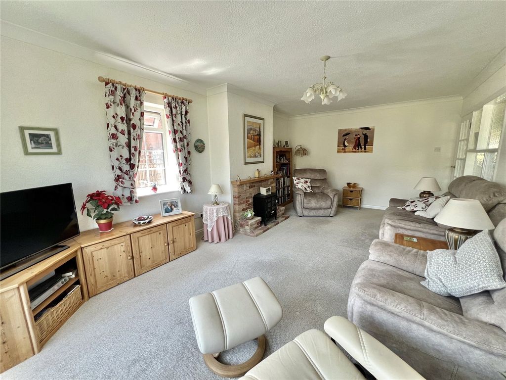 Property photo 3 of 17 Picture No. 26