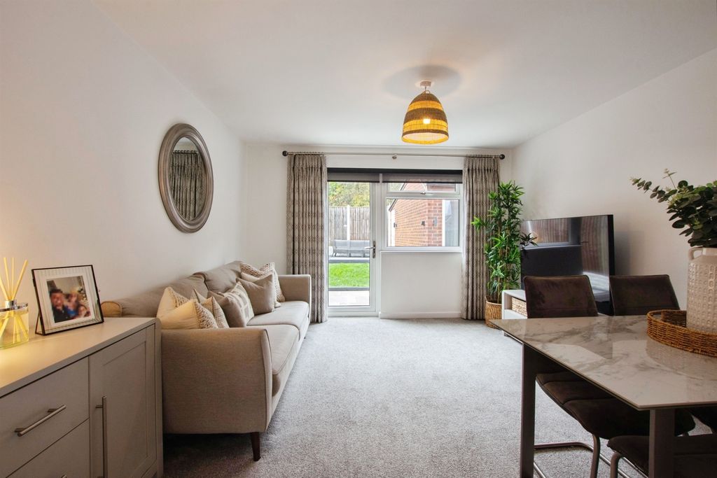 Property photo 3 of 20