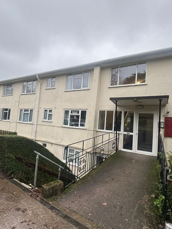 Property photo 2 of 3