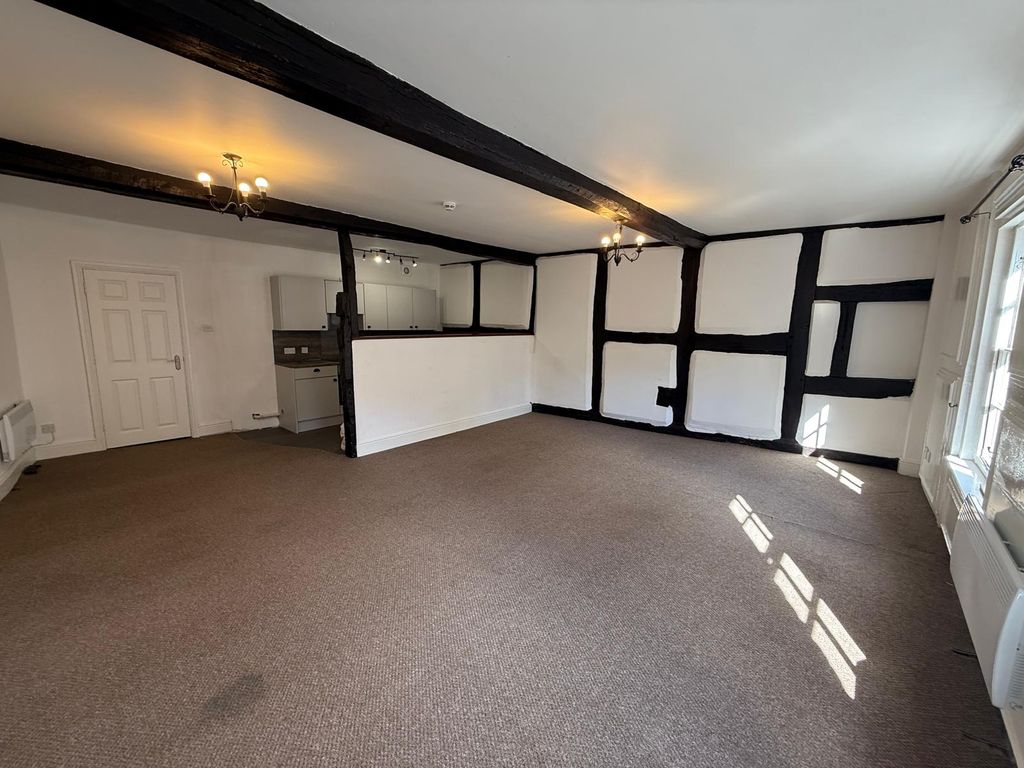 Property photo 3 of 8 Photo 3