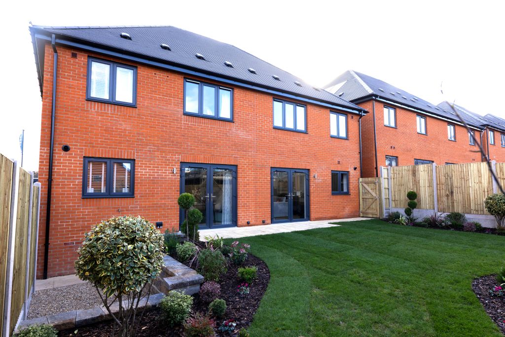 Property photo 1 of 10 External