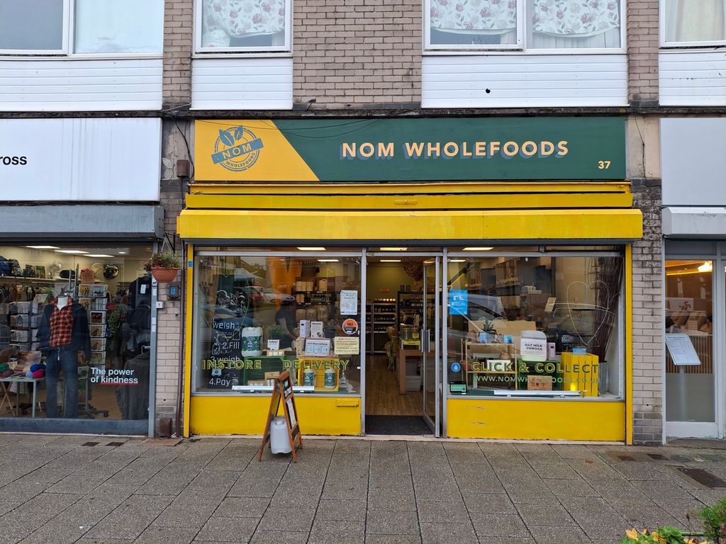 Property photo 1 of 6