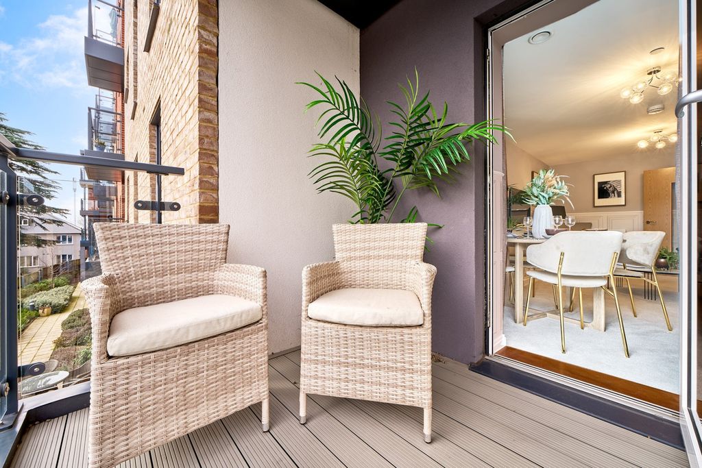 Property photo 1 of 15 Balcony