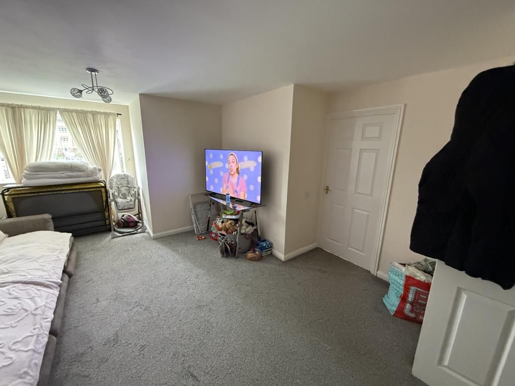 Property photo 2 of 7 Lounge