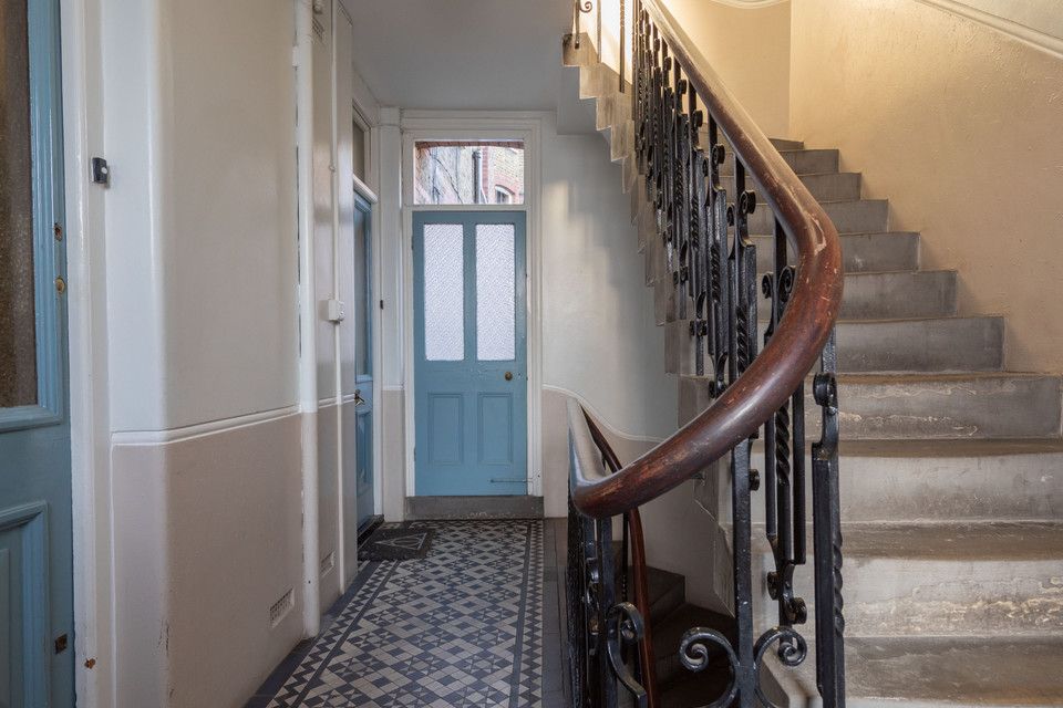 Property photo 2 of 28