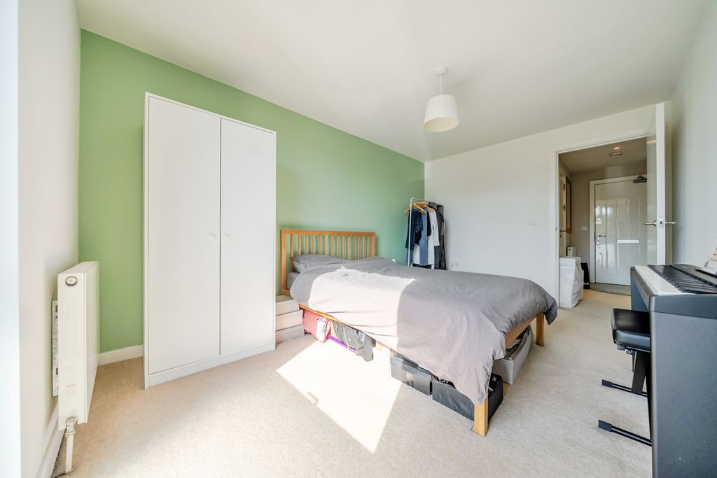 Property photo 3 of 13 Bedroom