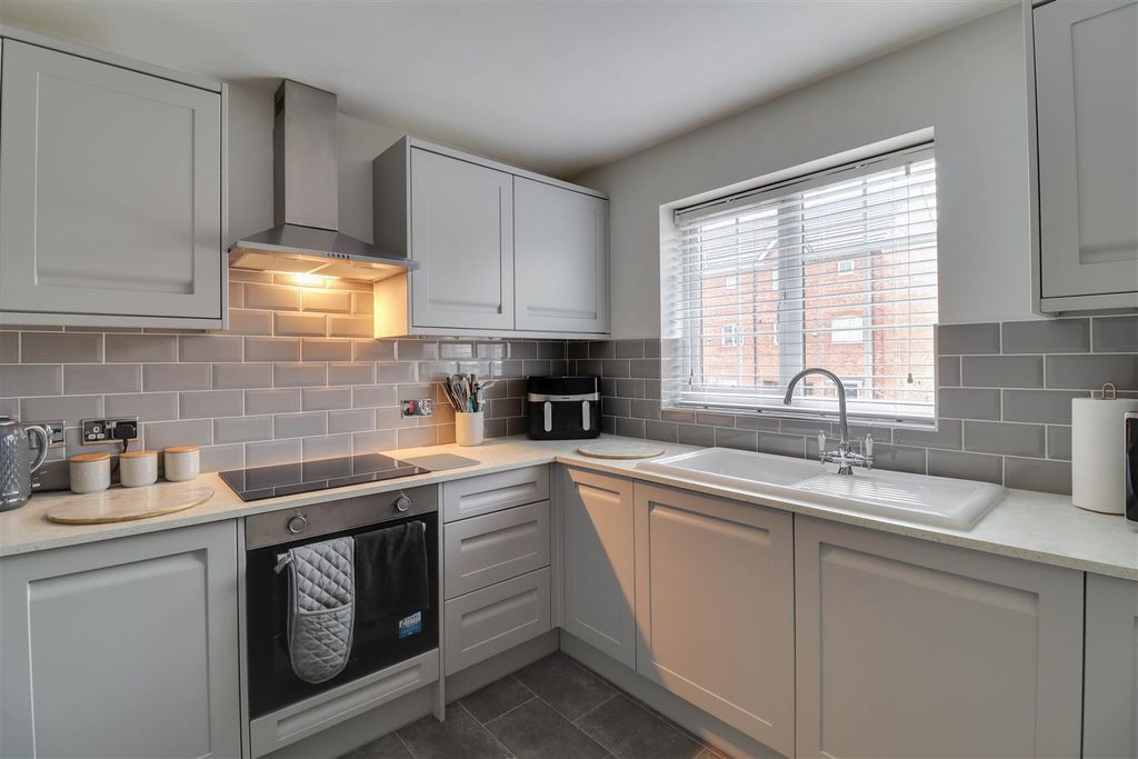 Property photo 2 of 24 Img_5304-Img_5306.Jpg