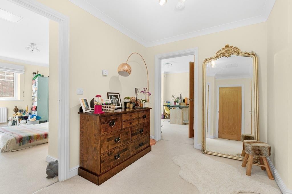 Property photo 2 of 7 Hall.Jpg