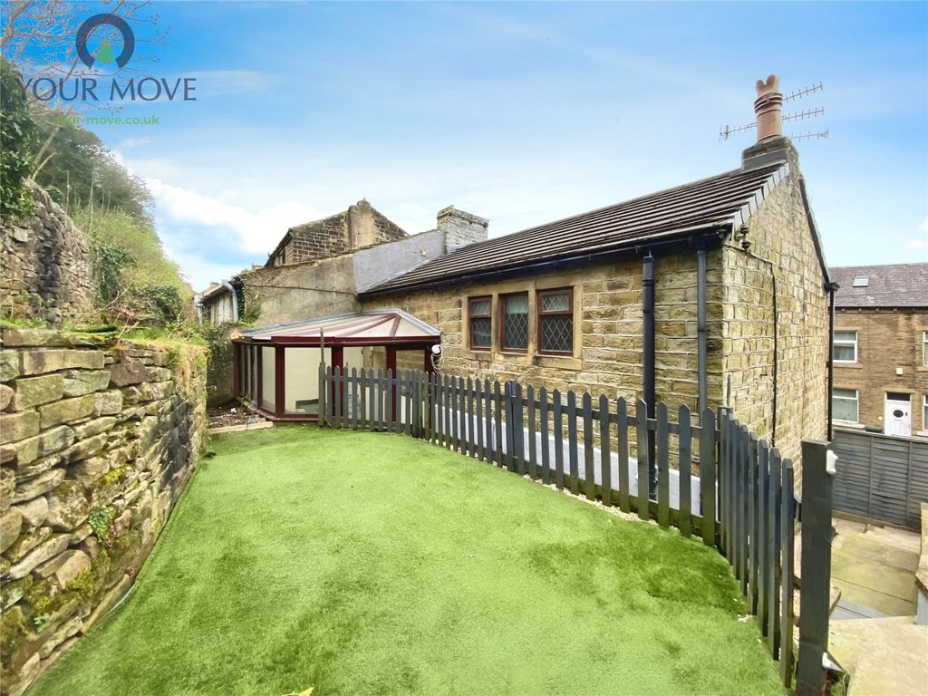 Property photo 2 of 12 Picture No. 18