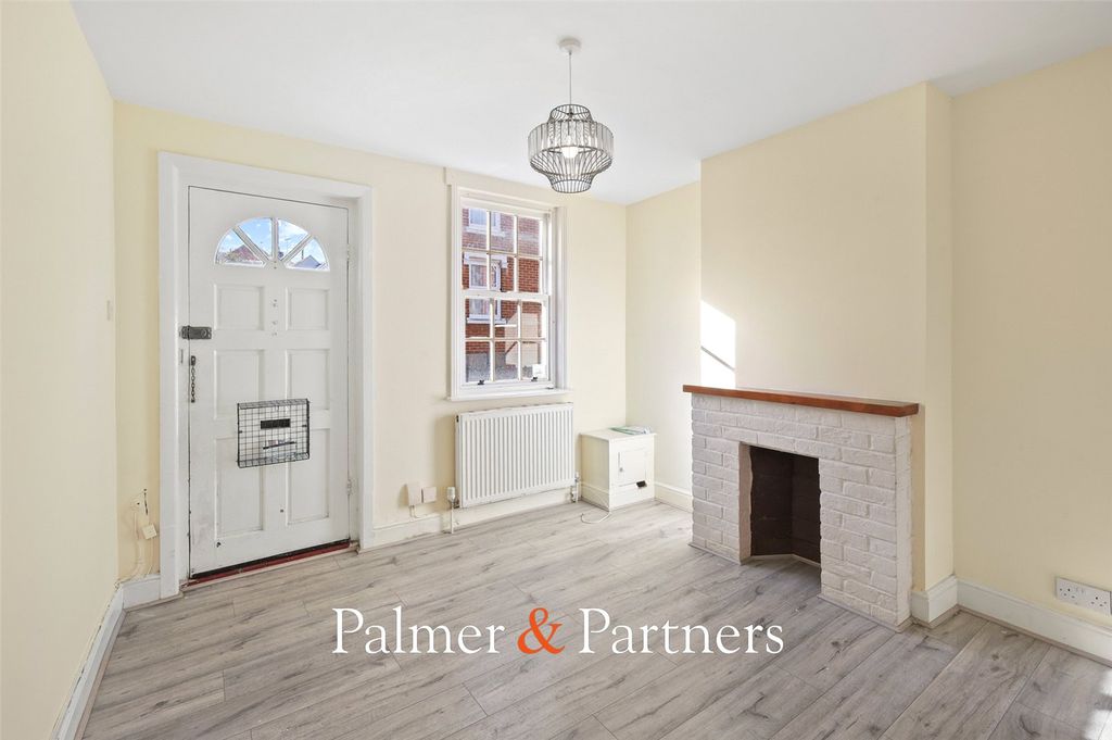 Property photo 2 of 15 Picture No. 23