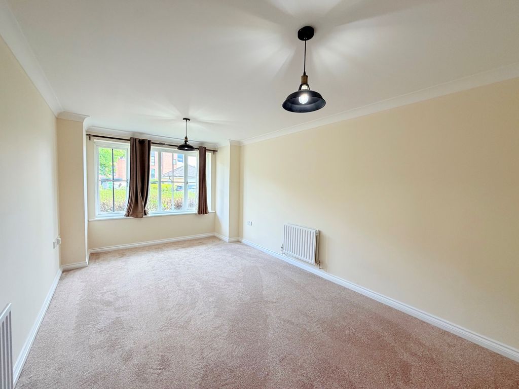Property photo 2 of 9 3