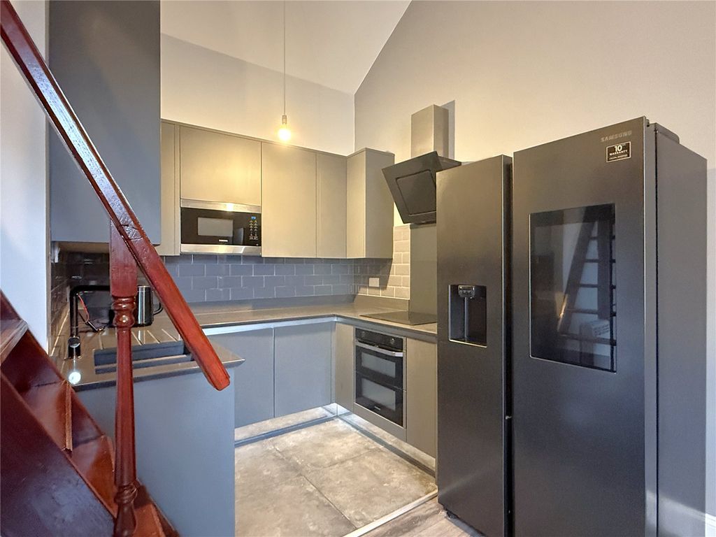 Property photo 2 of 17 Picture No. 06