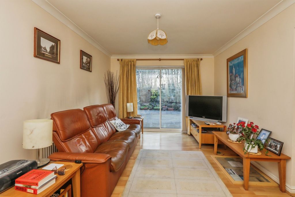 Property photo 2 of 16