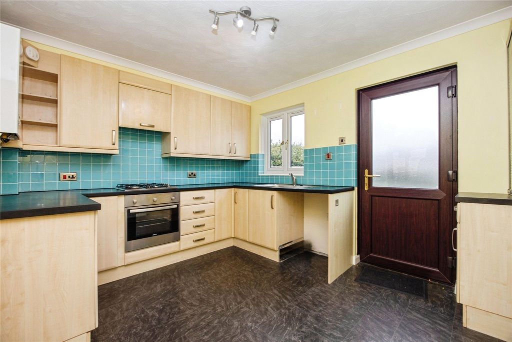 Property photo 2 of 14 Picture No. 24