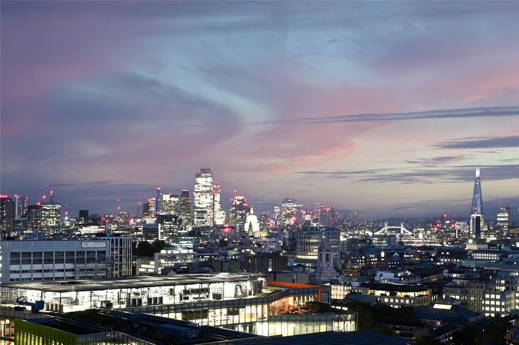 Property photo 2 of 20 Picture No. 24