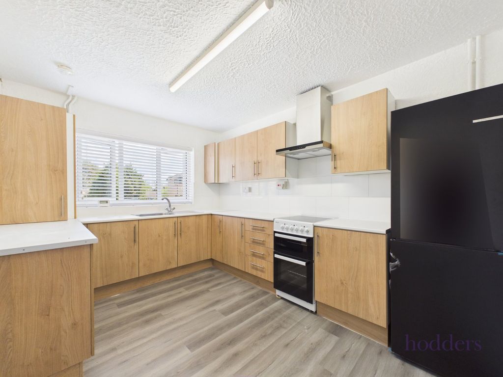 Property photo 1 of 8 Picture No. 16