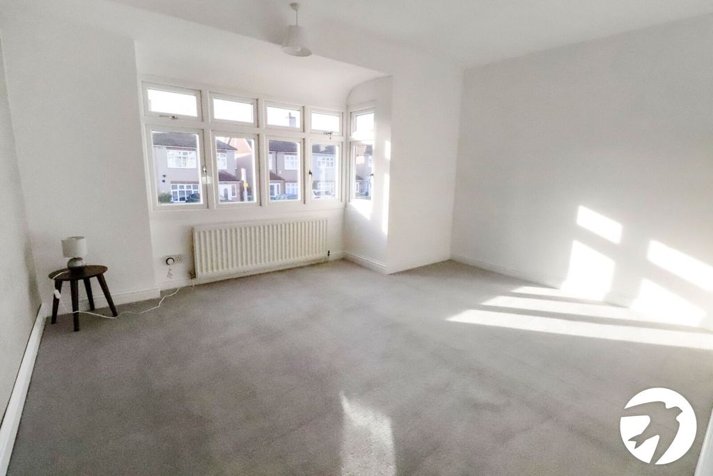 Property photo 2 of 14 Picture No. 04