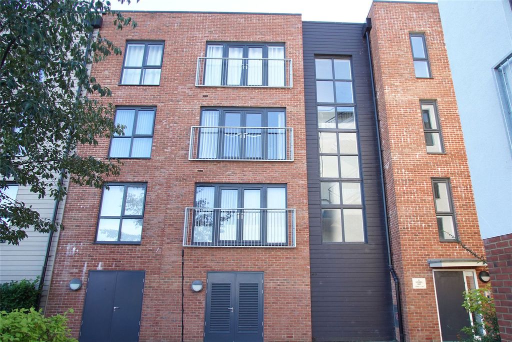 Property photo 2 of 13 Picture No. 10