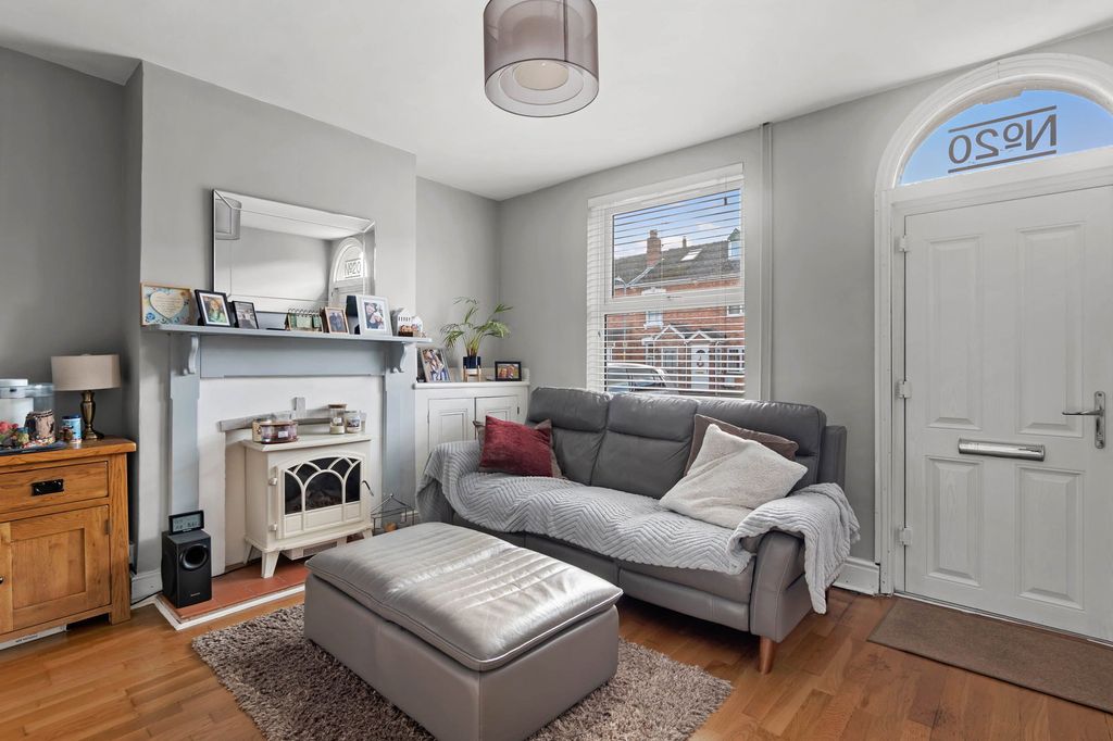 Property photo 3 of 11