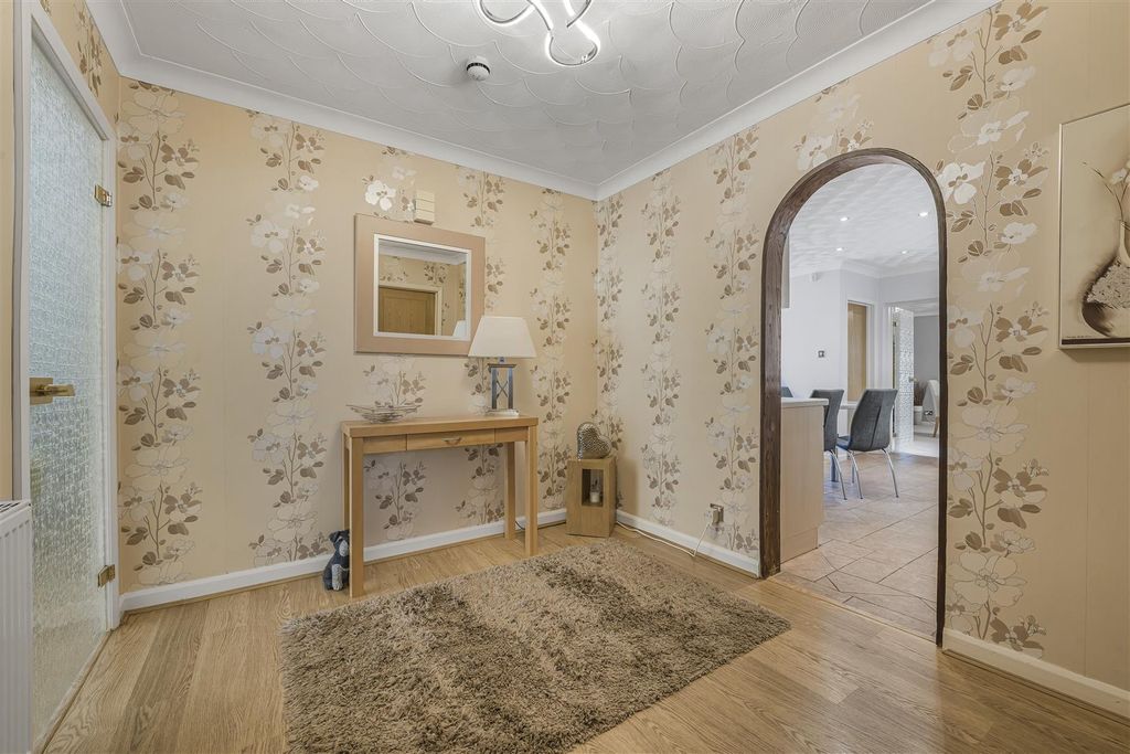Property photo 3 of 30