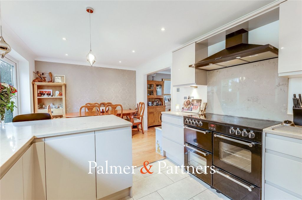 Property photo 3 of 25 Picture No. 09