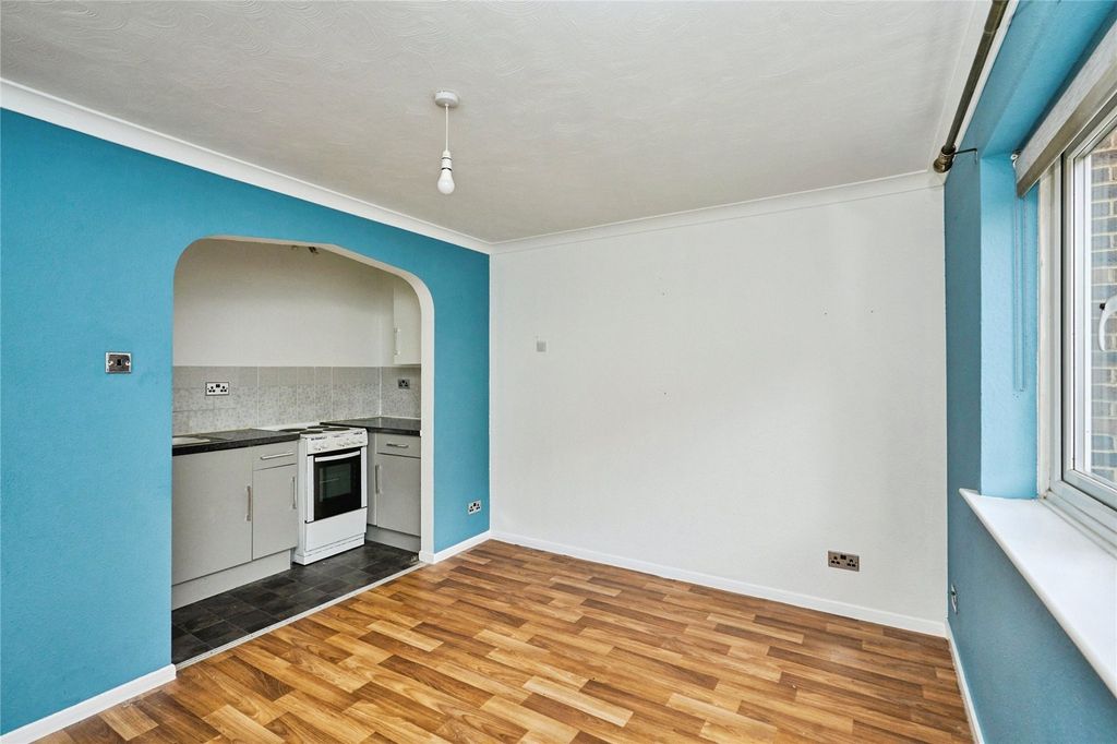 Property photo 3 of 11 Picture No. 11