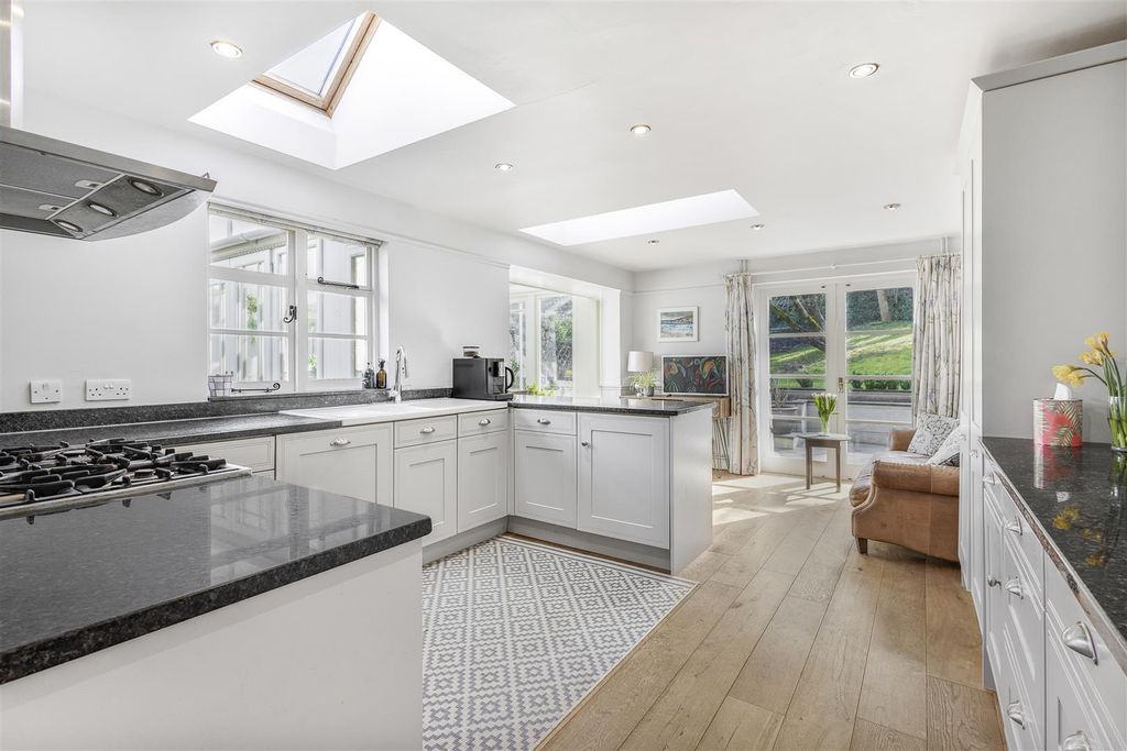 Property photo 2 of 34 825A0566.Jpg