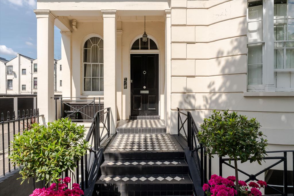 Property photo 2 of 13 Image