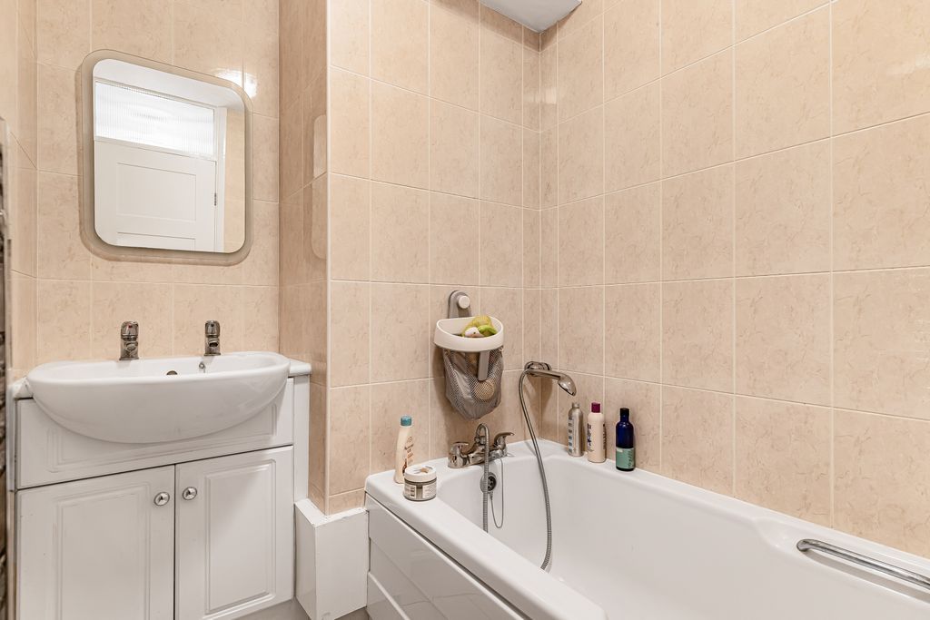 Property photo 3 of 14 21_74127