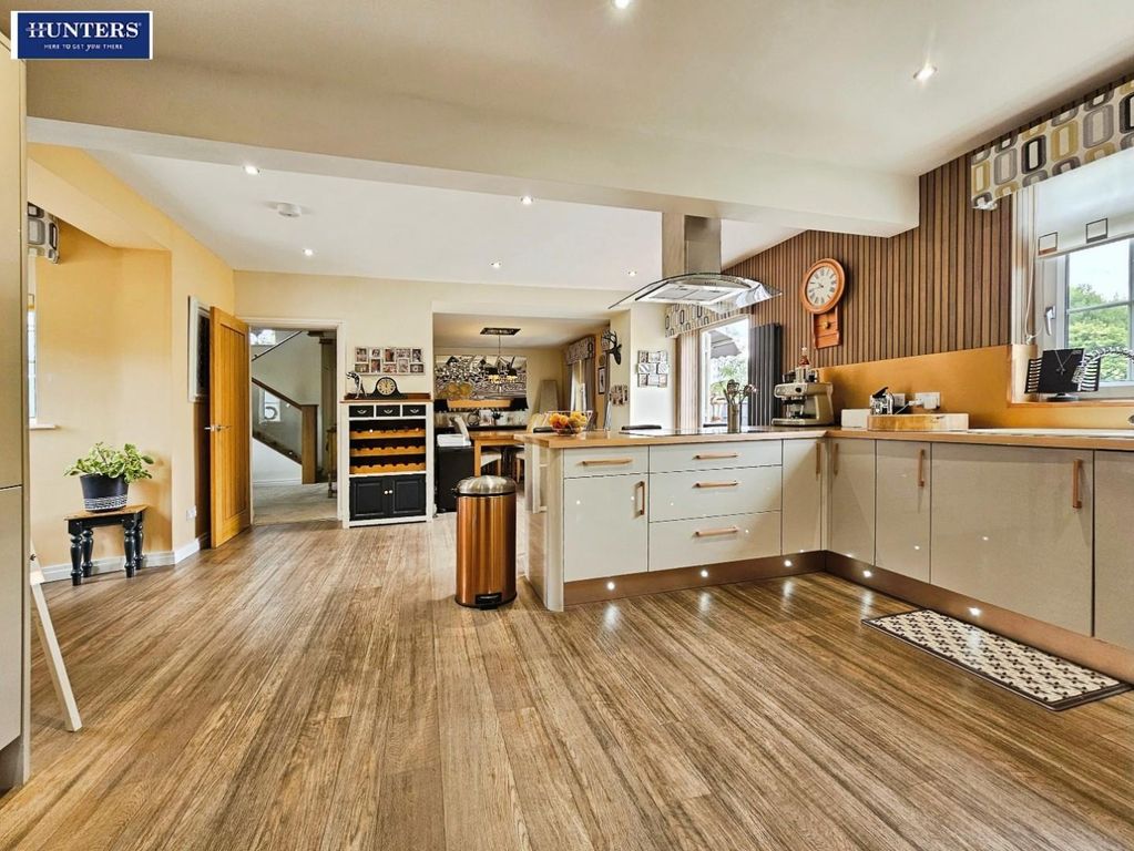 Property photo 1 of 35 Kitchen
