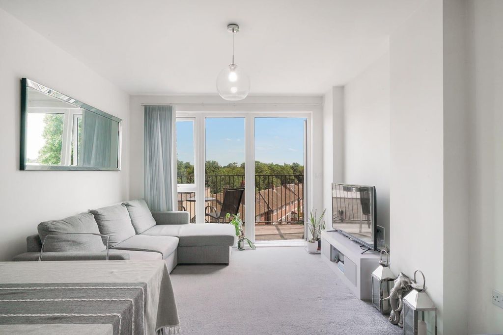 Property photo 3 of 8