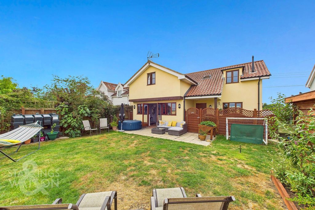 Property photo 1 of 33