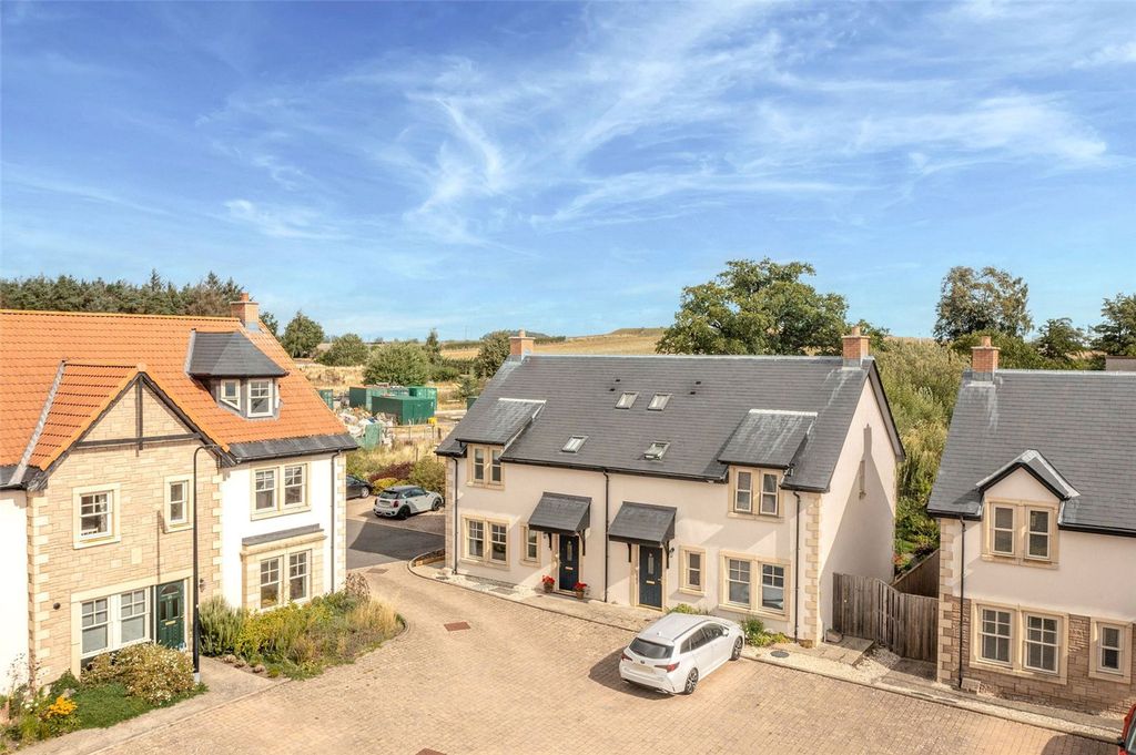 Property photo 1 of 44 Drone