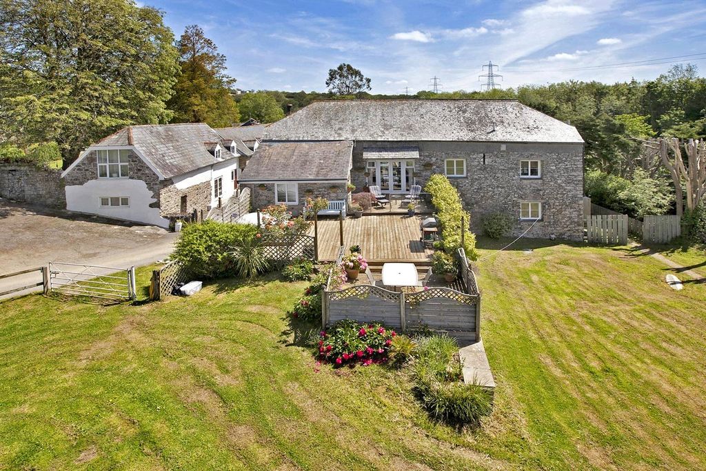 Property photo 1 of 37 Picture No. 29