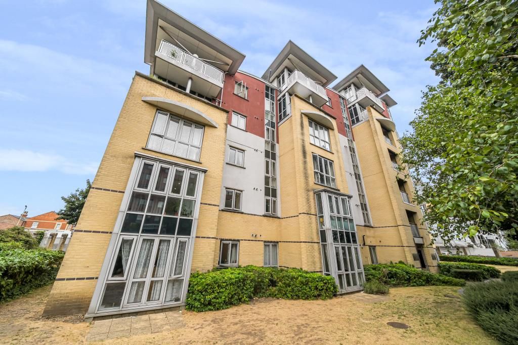 Property photo 1 of 15 External