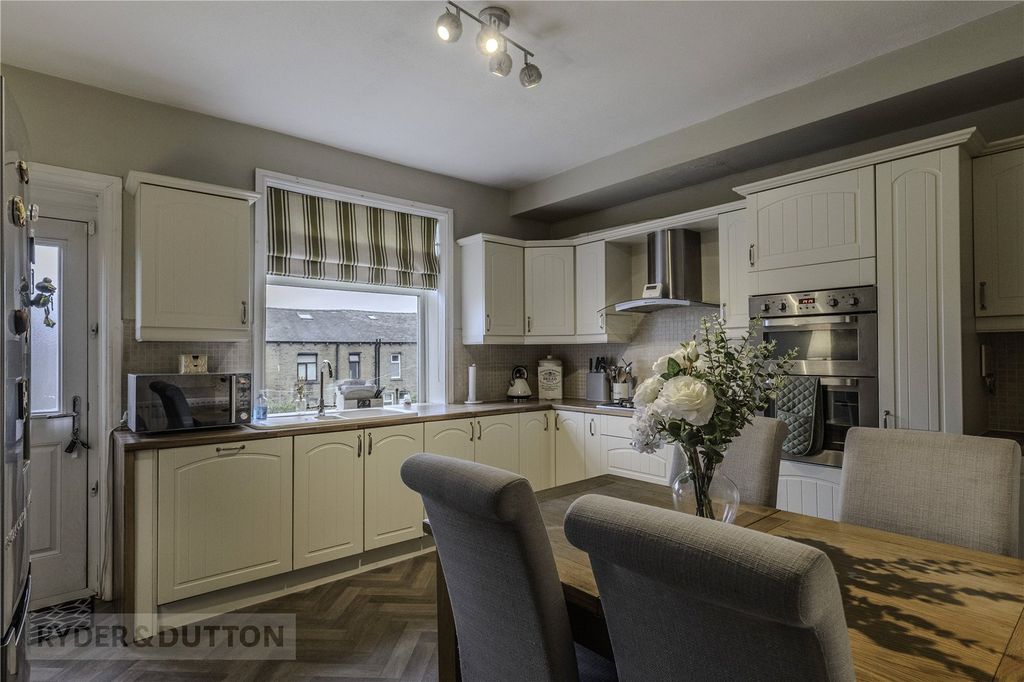 Property photo 3 of 26 Picture No. 08