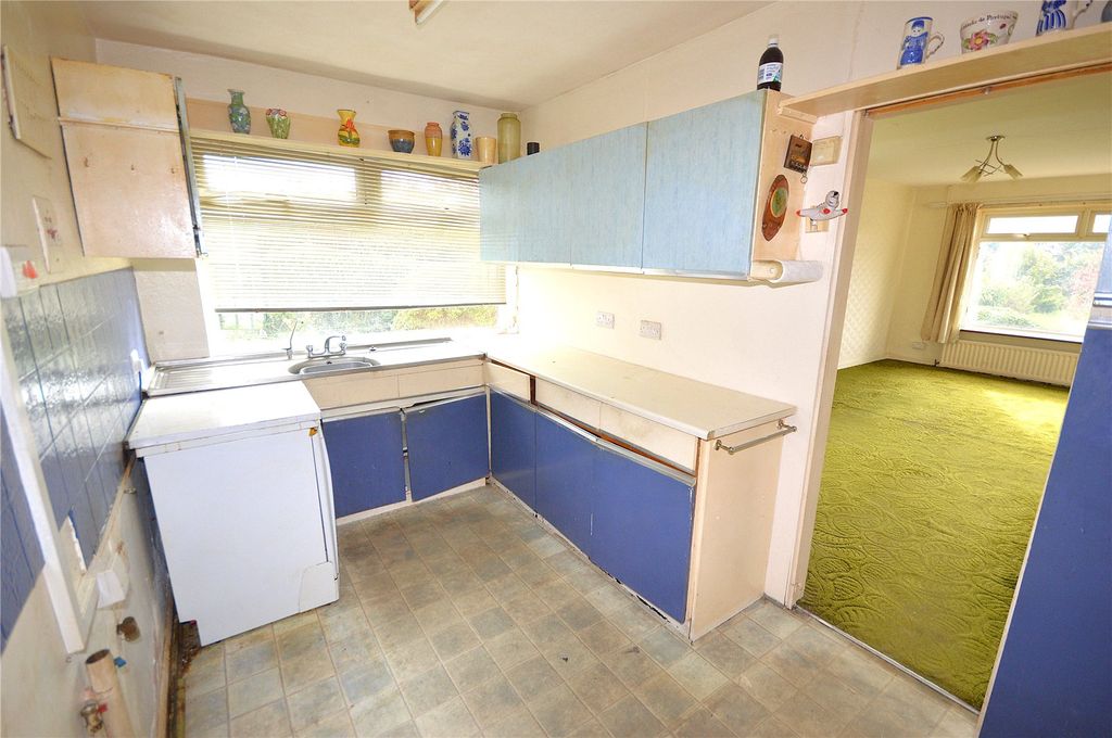 Property photo 2 of 16 Picture No. 12